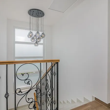 Βίλα With Pool, Luxuriously Furnished, Quiet Area - By Traveler Tourist Agency Krk Id2389