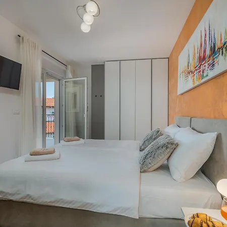 With Pool, Luxuriously Furnished, Quiet Area - By Traveler Tourist Agency Krk Id2389 Zgaljic
