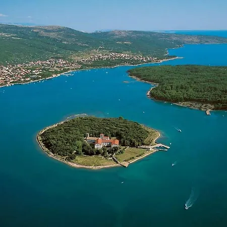 With Pool, Luxuriously Furnished, Quiet Area - By Traveler Tourist Agency Krk Id2389 * Zgaljic
