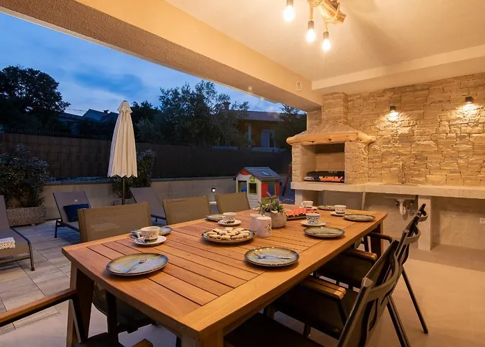 With Pool, Luxuriously Furnished, Quiet Area - By Traveler Tourist Agency Krk Id2389 * Žgaljić
