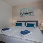 With Pool, Luxuriously Furnished, Quiet Area - By Traveler Tourist Agency Krk Id2389 וילה Zgaljic