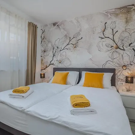Vila With Pool, Luxuriously Furnished, Quiet Area - By Traveler Tourist Agency Krk Id2389 Zgaljic