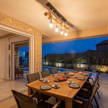 Villa With Pool, Luxuriously Furnished, Quiet Area - By Traveler Tourist Agency Krk Id2389 Zgaljic
