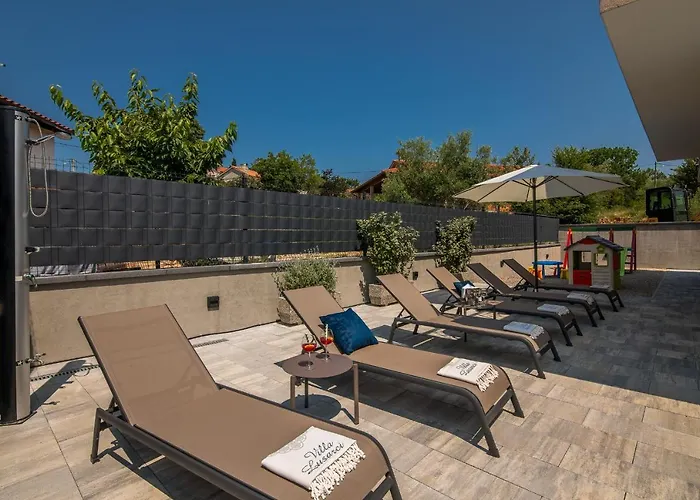 With Pool, Luxuriously Furnished, Quiet Area - By Traveler Tourist Agency Krk Id2389 Villa *