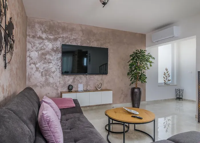 With Pool, Luxuriously Furnished, Quiet Area - By Traveler Tourist Agency Krk Id2389 * Zgaljic