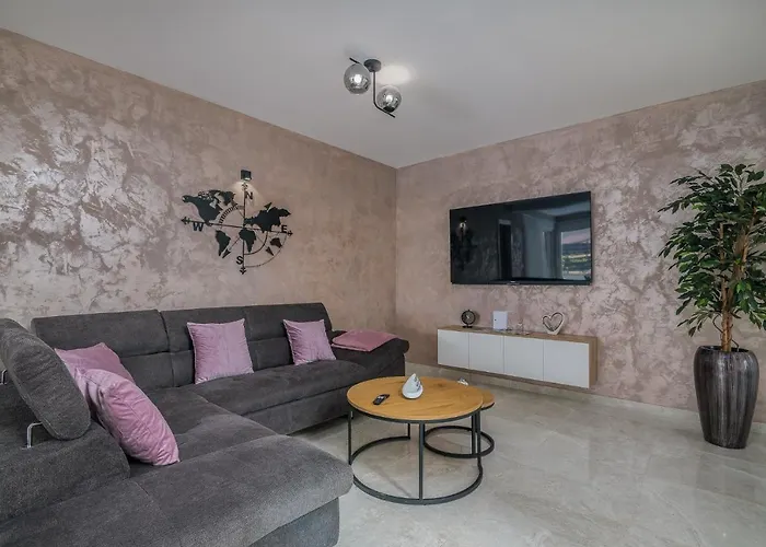 With Pool, Luxuriously Furnished, Quiet Area - By Traveler Tourist Agency Krk Id2389 Villa