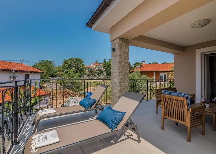 With Pool, Luxuriously Furnished, Quiet Area - By Traveler Tourist Agency Krk Id2389 * Zgaljic
