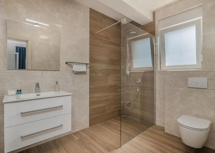 With Pool, Luxuriously Furnished, Quiet Area - By Traveler Tourist Agency Krk Id2389 * Zgaljic